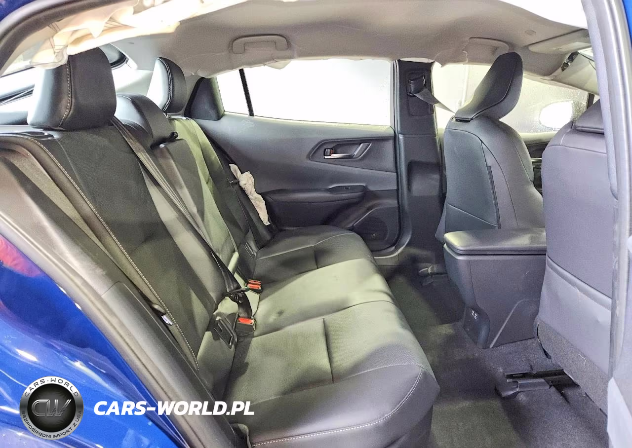 2026 Toyota Prius Xle VIN:JTDACAAU4T3082000 - 10