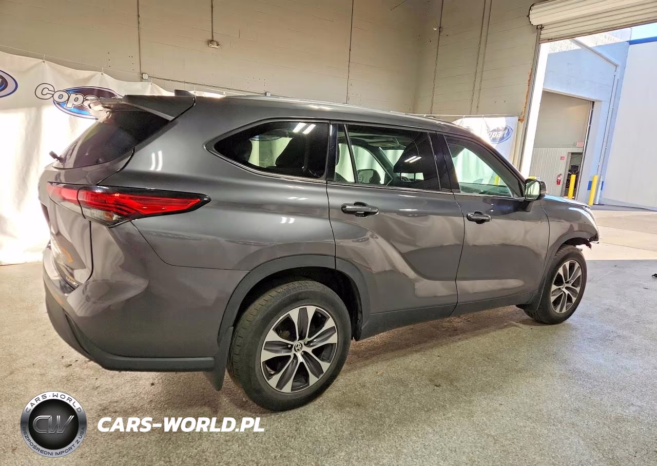 2021 Toyota Highlander Xle VIN:5TDGZRBH3MS125086 - 3