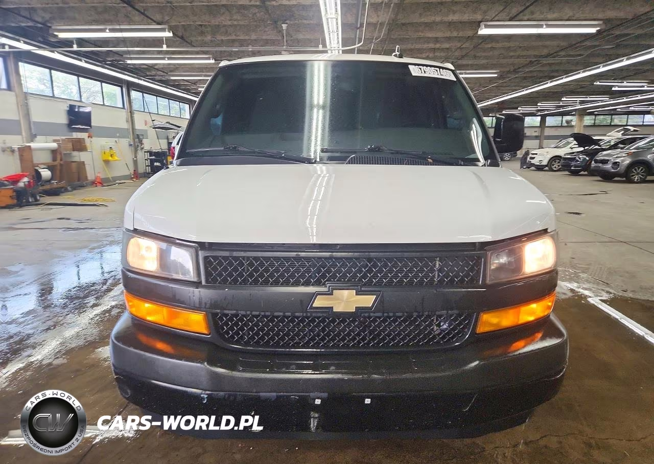 2019 Chevrolet Express 2500 Cargo Delivery Van VIN:1GCWGAFG0K1363010 - 5