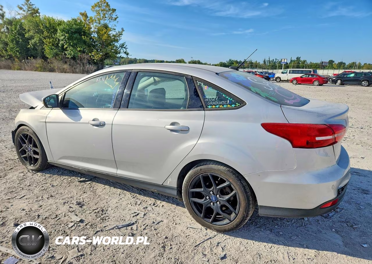 2016 Ford Focus Se VIN:1FADP3F20GL307657 - 2