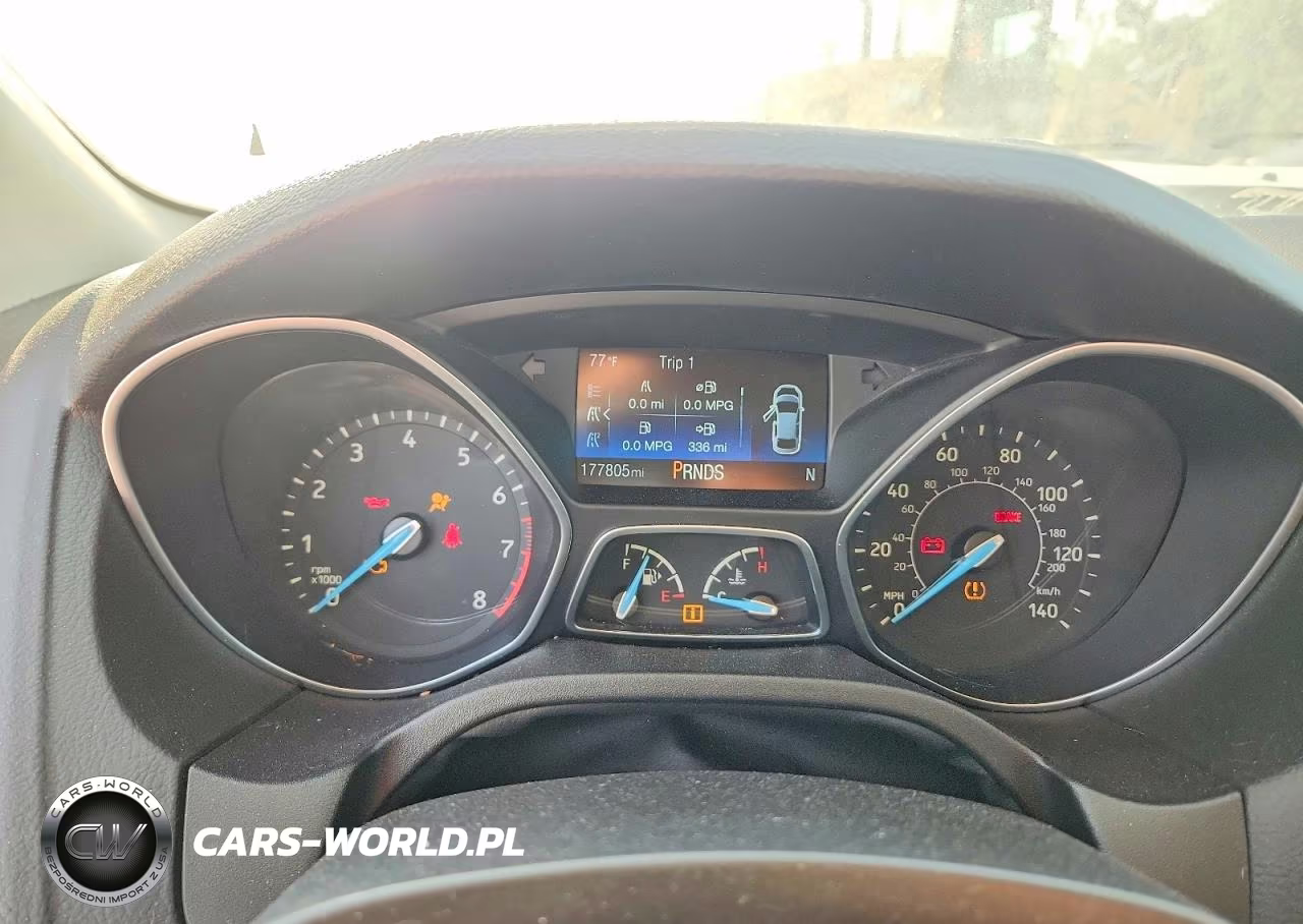 2016 Ford Focus Se VIN:1FADP3F20GL307657 - 9