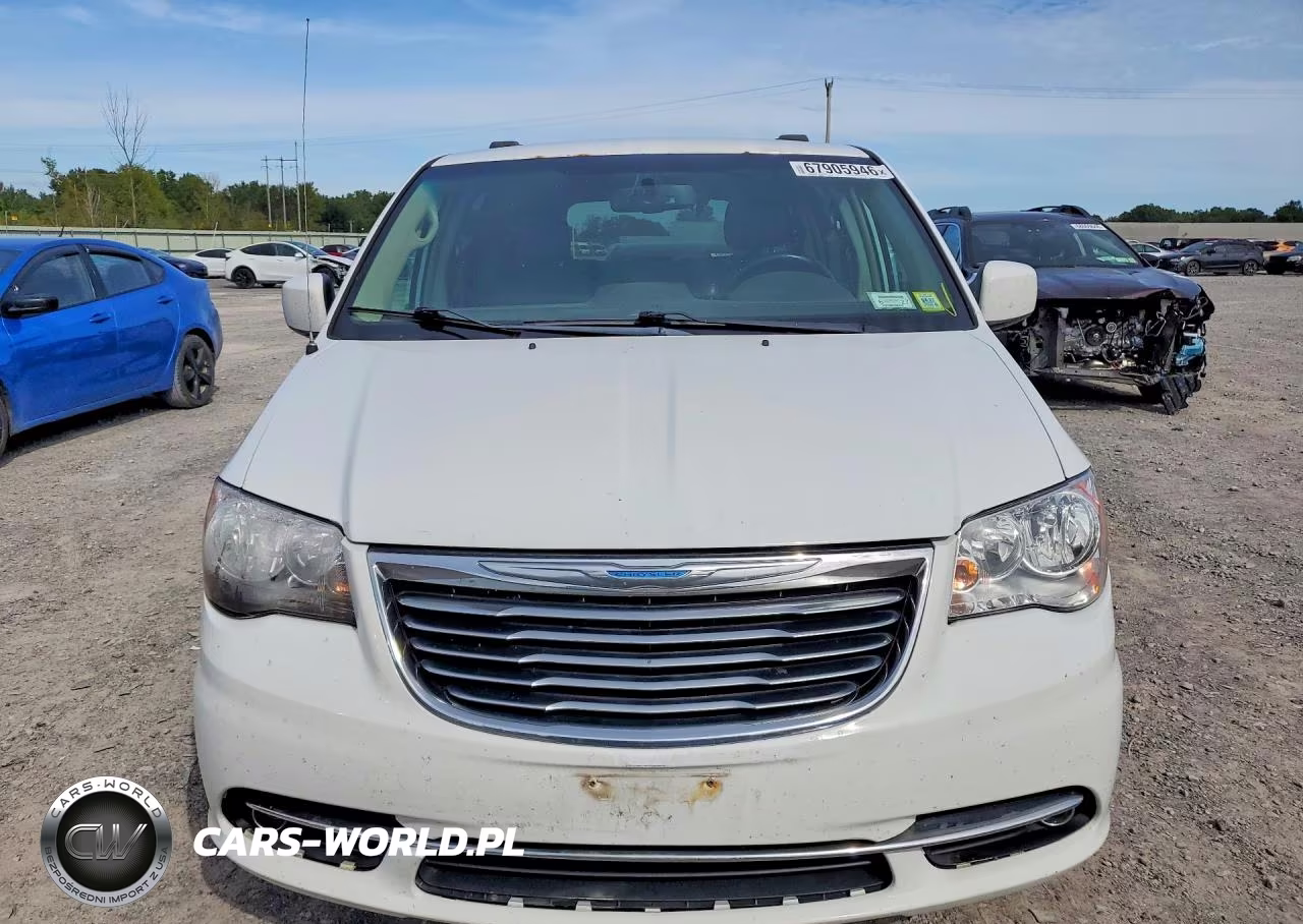 2015 Chrysler Town & Country Touring VIN:2C4RC1BG8FR662535 - 5