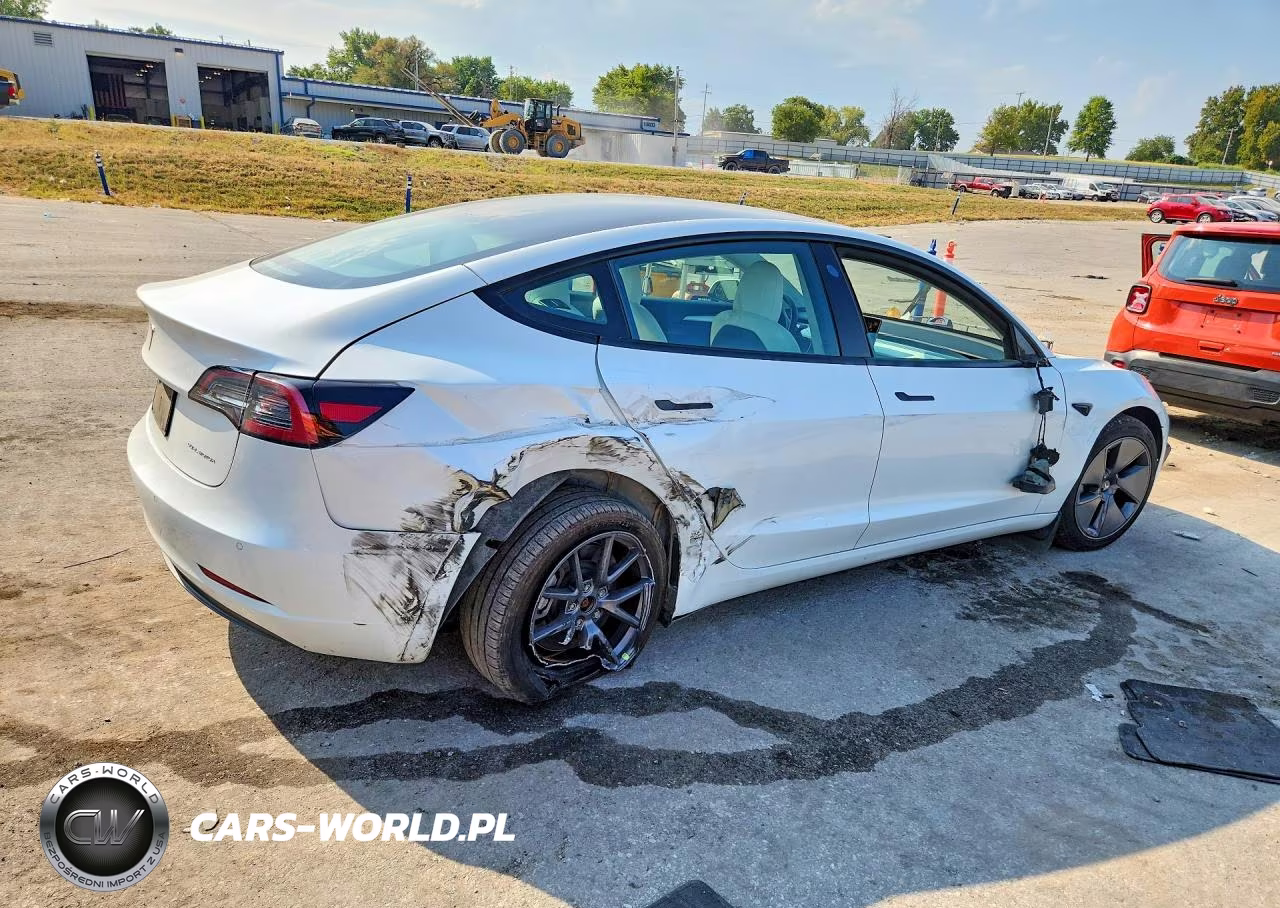 2022 Tesla Model 3 VIN:5YJ3E1EB0NF234226 - 3