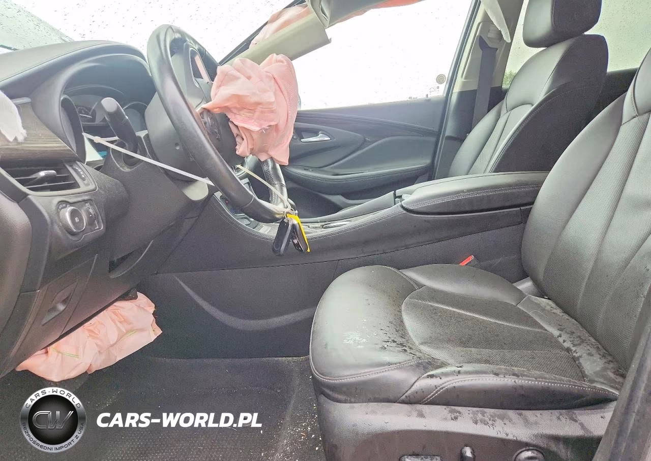 2020 Buick Envision Essence VIN:LRBFX2SAXLD020324 - 7