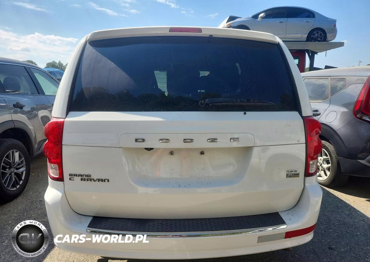 2018 Dodge Grand Caravan Gt VIN:2C4RDGEG3JR254304 - 6