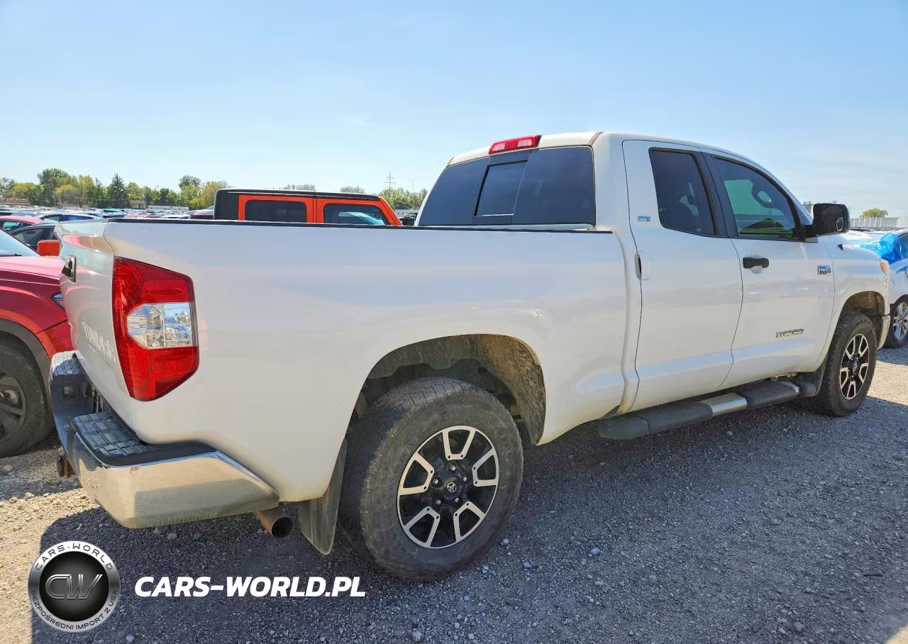 2017 Toyota Tundra Sr5 VIN:5TFUW5F18HX647584 - 3