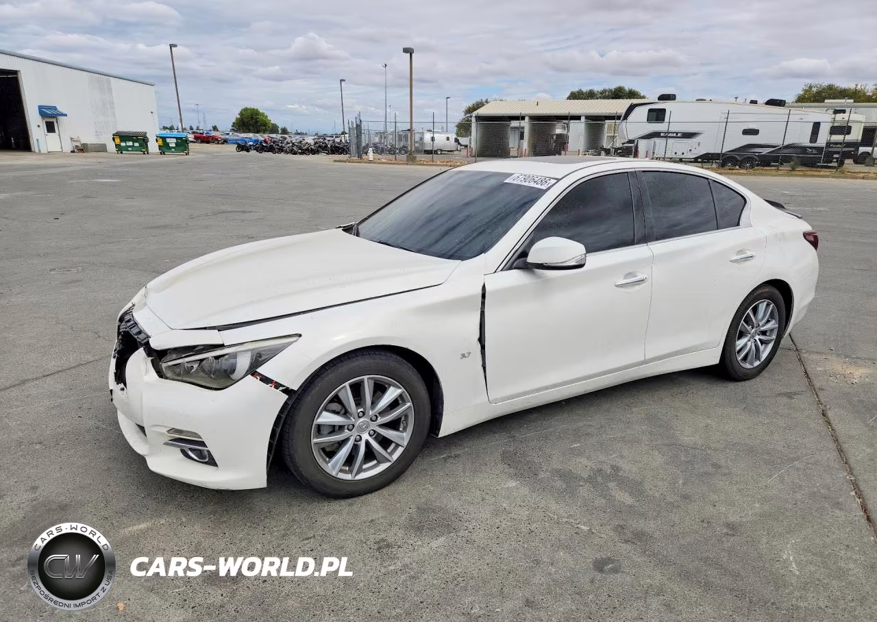 2015 Infiniti Q50 Premium