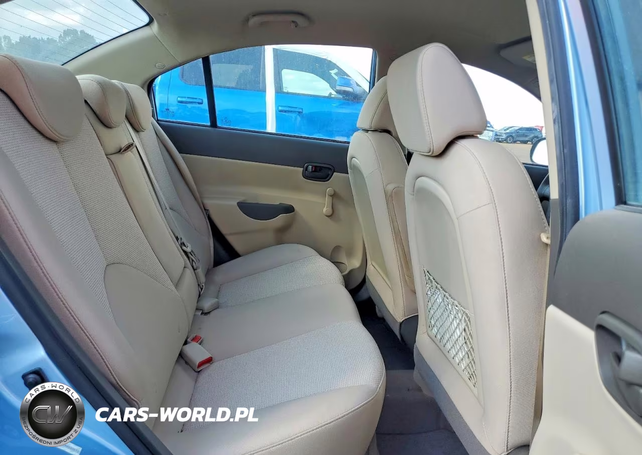 2010 Hyundai Accent Gls VIN:KMHCN4AC2AU530572 - 10