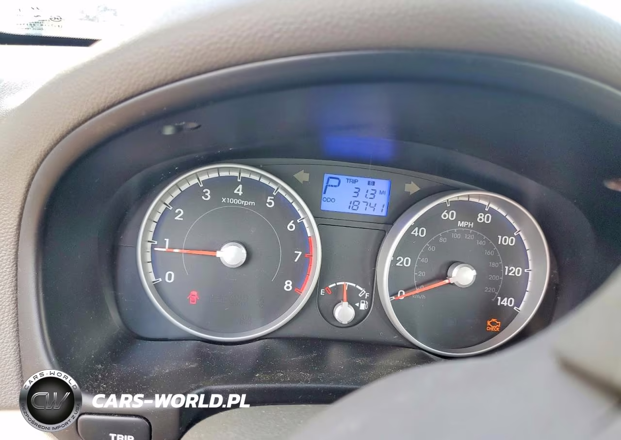 2010 Hyundai Accent Gls VIN:KMHCN4AC2AU530572 - 9