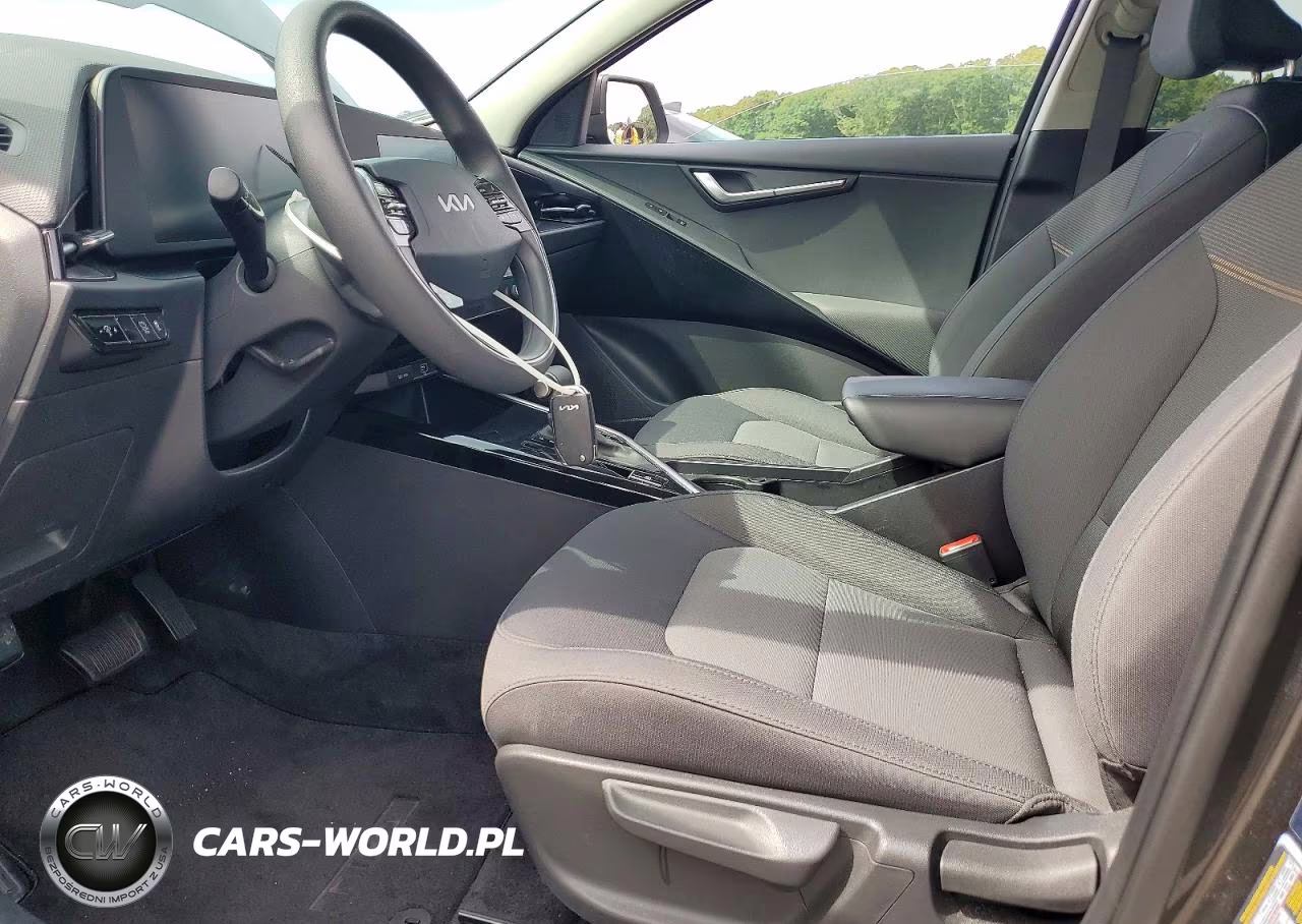 2025 Kia Niro Lx VIN:KNDCP3LE8S5289202 - 7