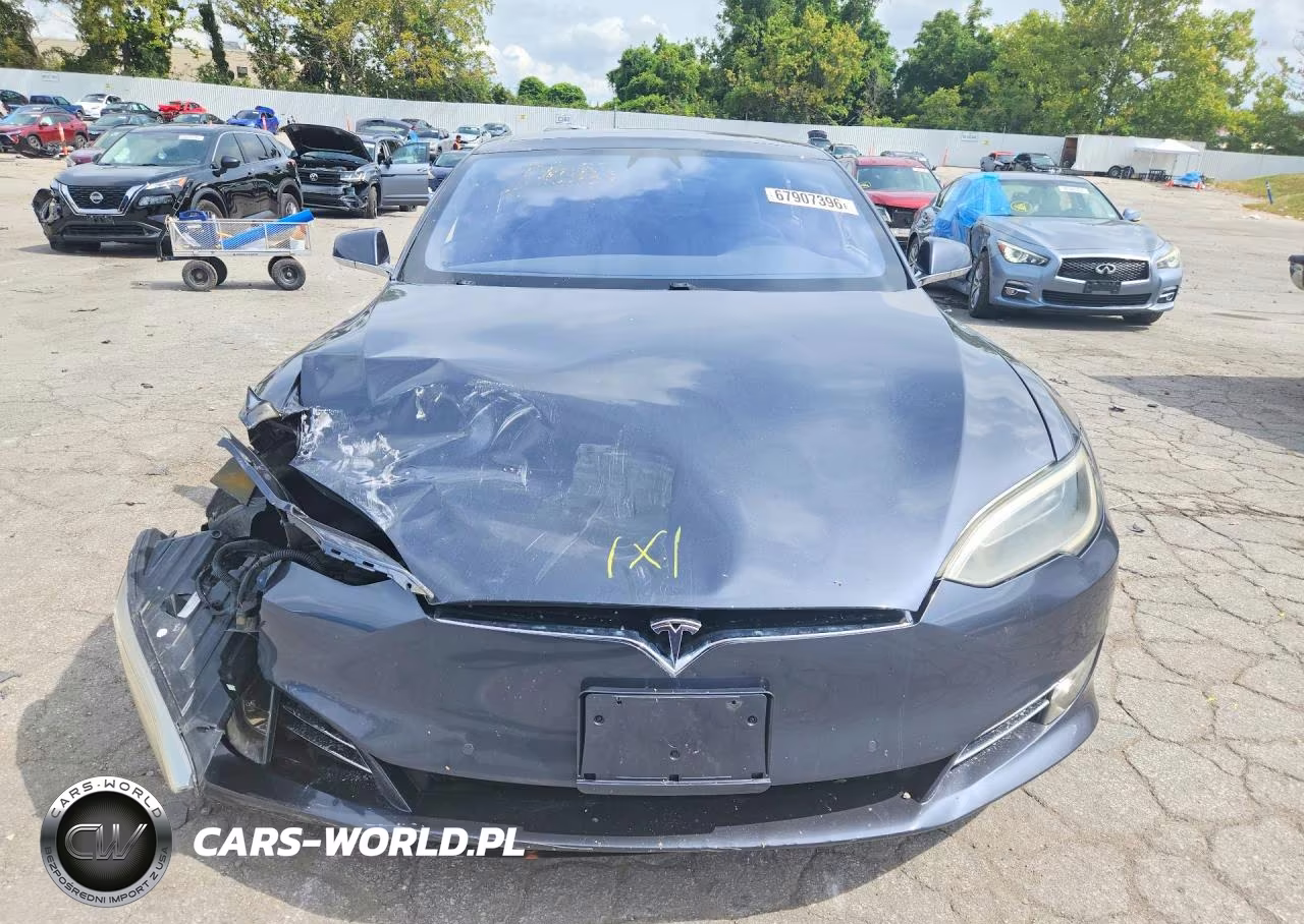 2018 Tesla Model S VIN:5YJSA1E28JF258145 - 5
