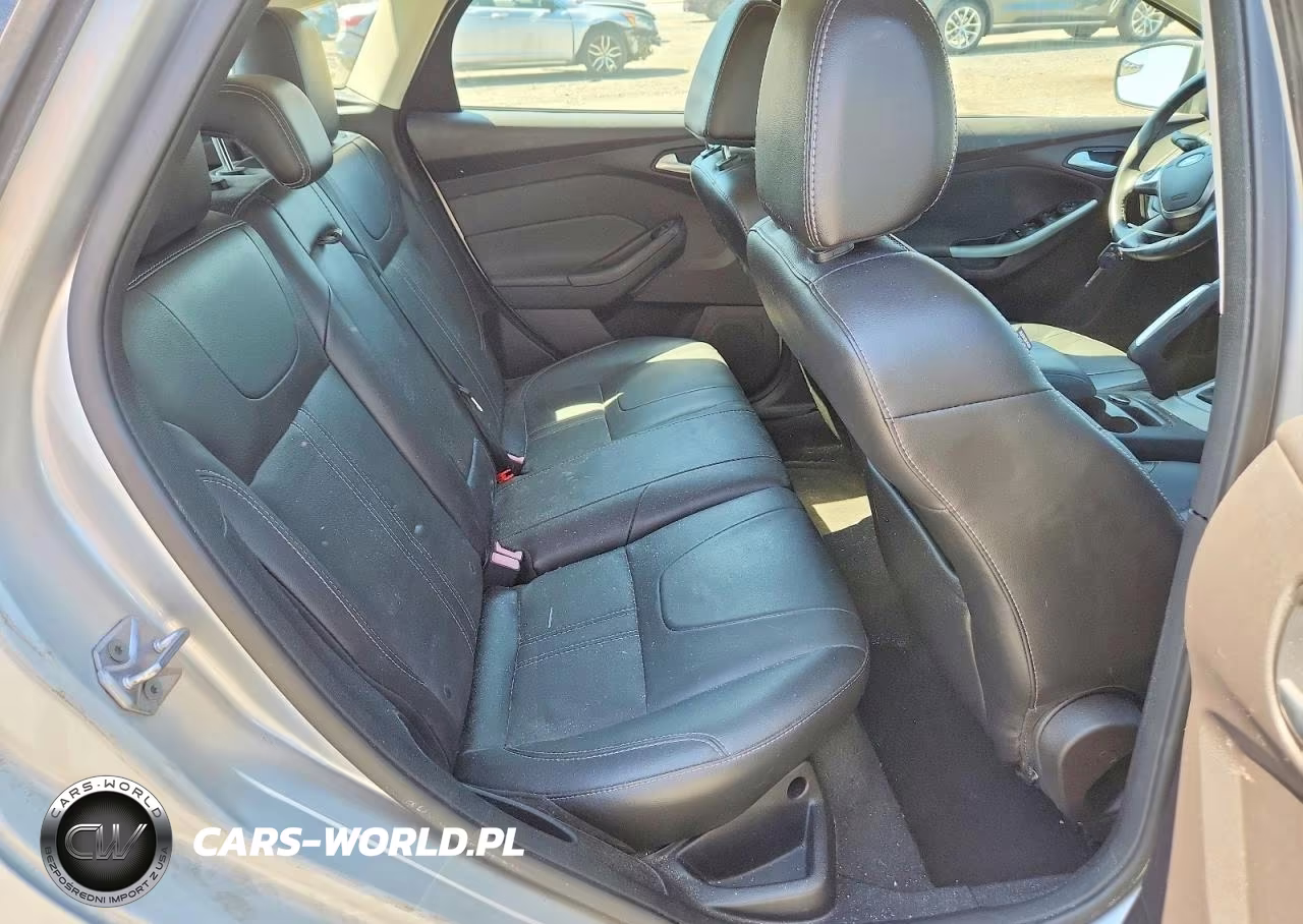 2014 Ford Focus Se VIN:1FADP3K22EL141869 - 10