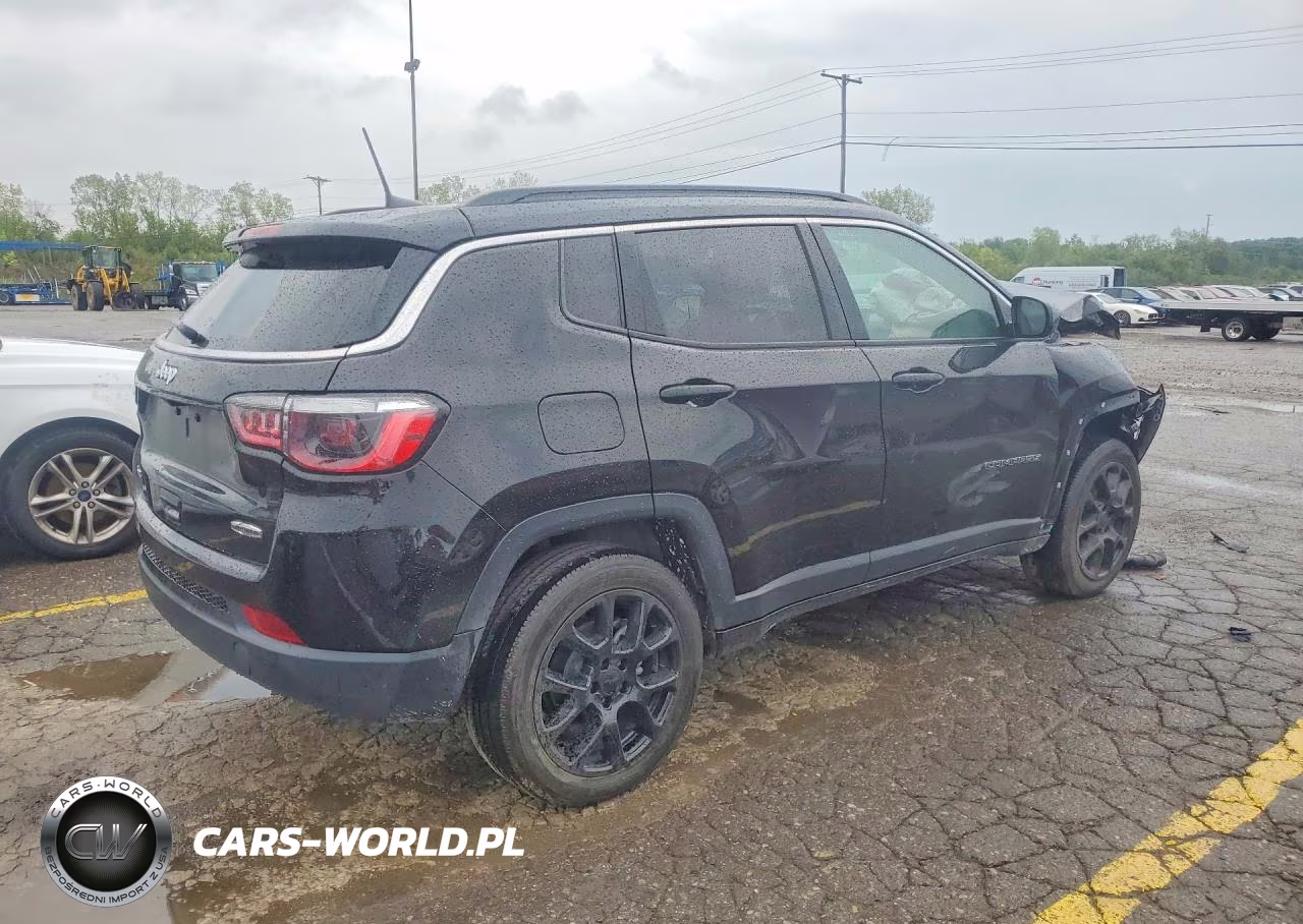 2022 Jeep Compass Latitude Lux VIN:3C4NJDFB1NT154469 - 3