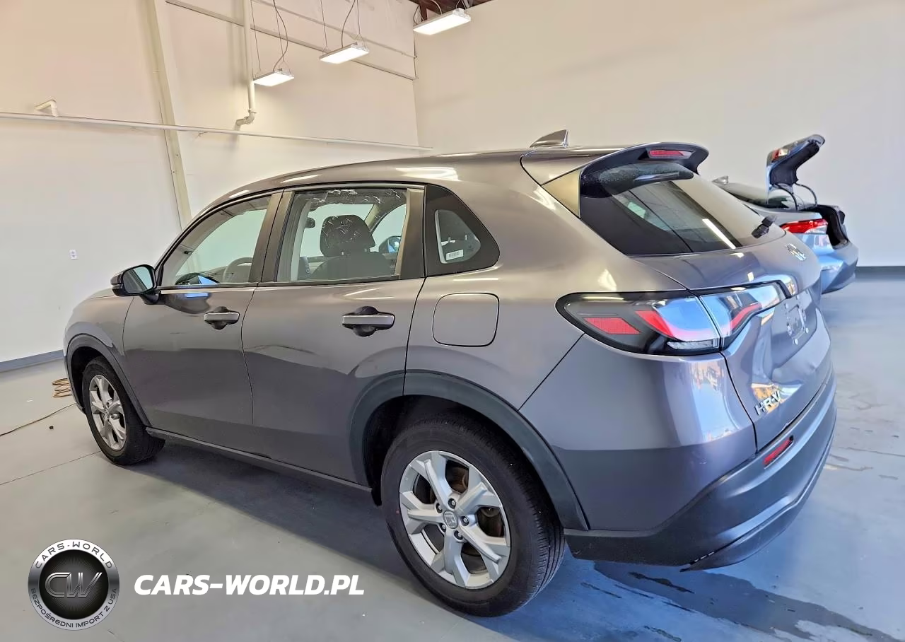 2023 Honda Hr-V Lx VIN:3CZRZ2H31PM747423 - 2