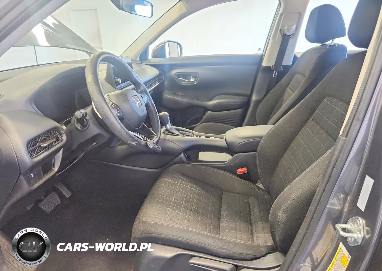 2023 Honda Hr-V Lx VIN:3CZRZ2H31PM747423 - 7