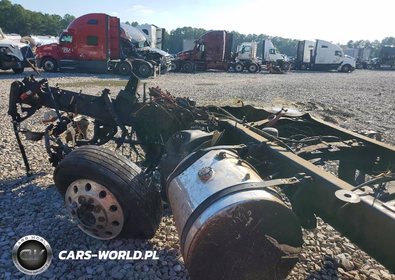 2018 International Lt625 Semi Truck VIN:3HSDZAPR9JN016196 - 8