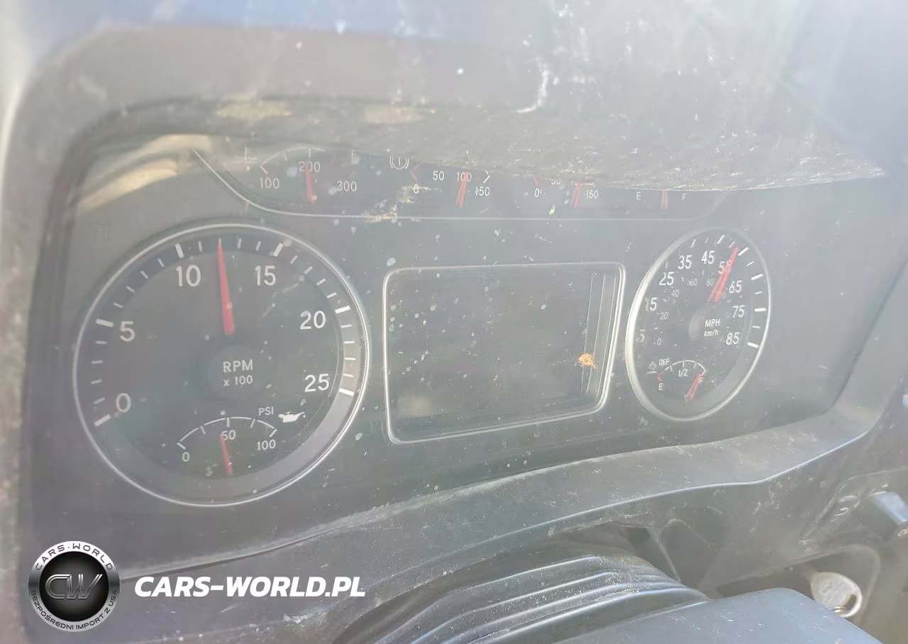 2018 International Lt625 Semi Truck VIN:3HSDZAPR9JN016196 - 9