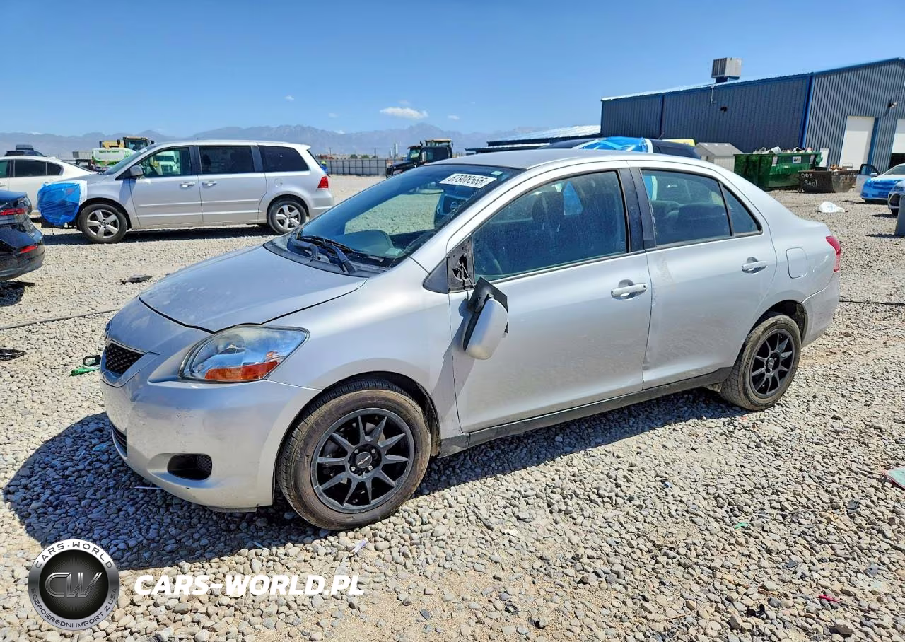 2010 Toyota Yaris Base