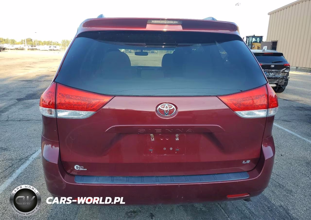 2014 Toyota Sienna Le VIN:5TDKK3DC3ES415388 - 6