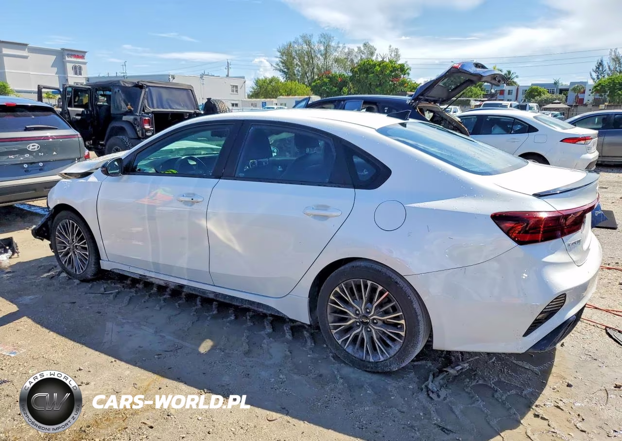 2023 Kia Forte Gt Line VIN:3KPF54AD3PE687223 - 2