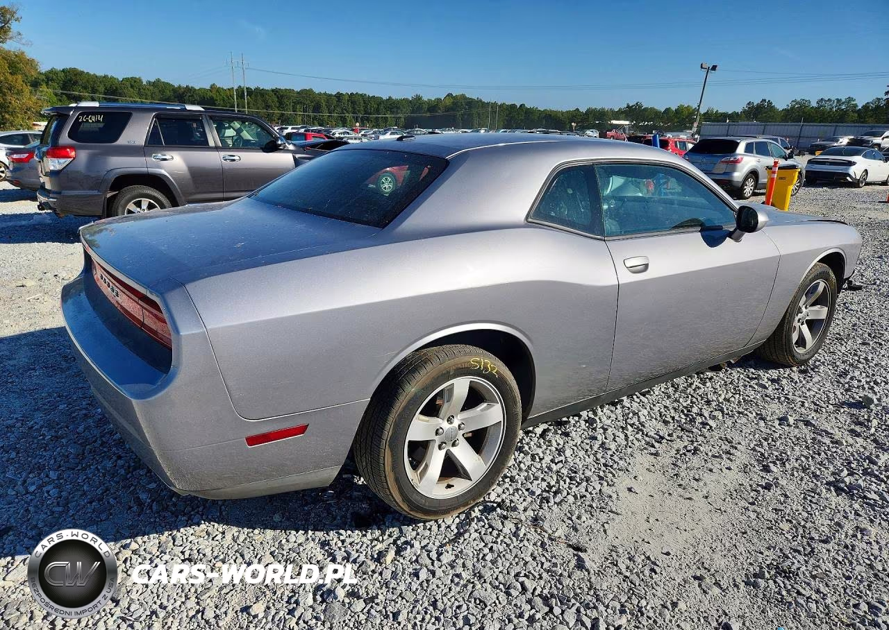 2014 Dodge Challenger Sxt VIN:2C3CDYAG6EH176361 - 3