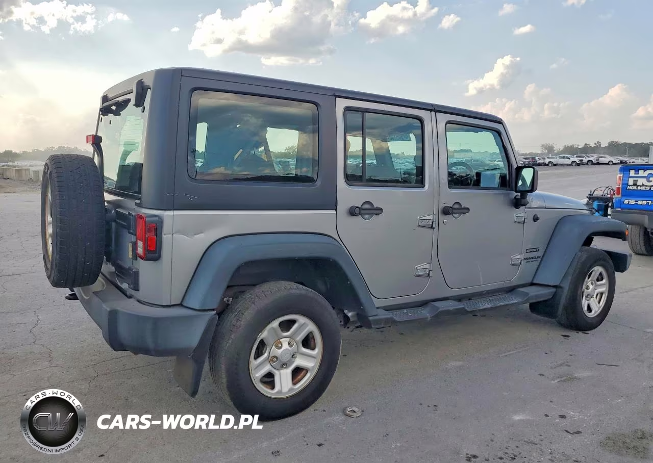 2016 Jeep Wrangler Unlimited Sport VIN:1C4BJWKG7GL200305 - 3
