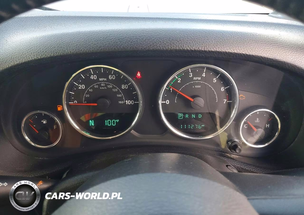 2016 Jeep Wrangler Unlimited Sport VIN:1C4BJWKG7GL200305 - 9