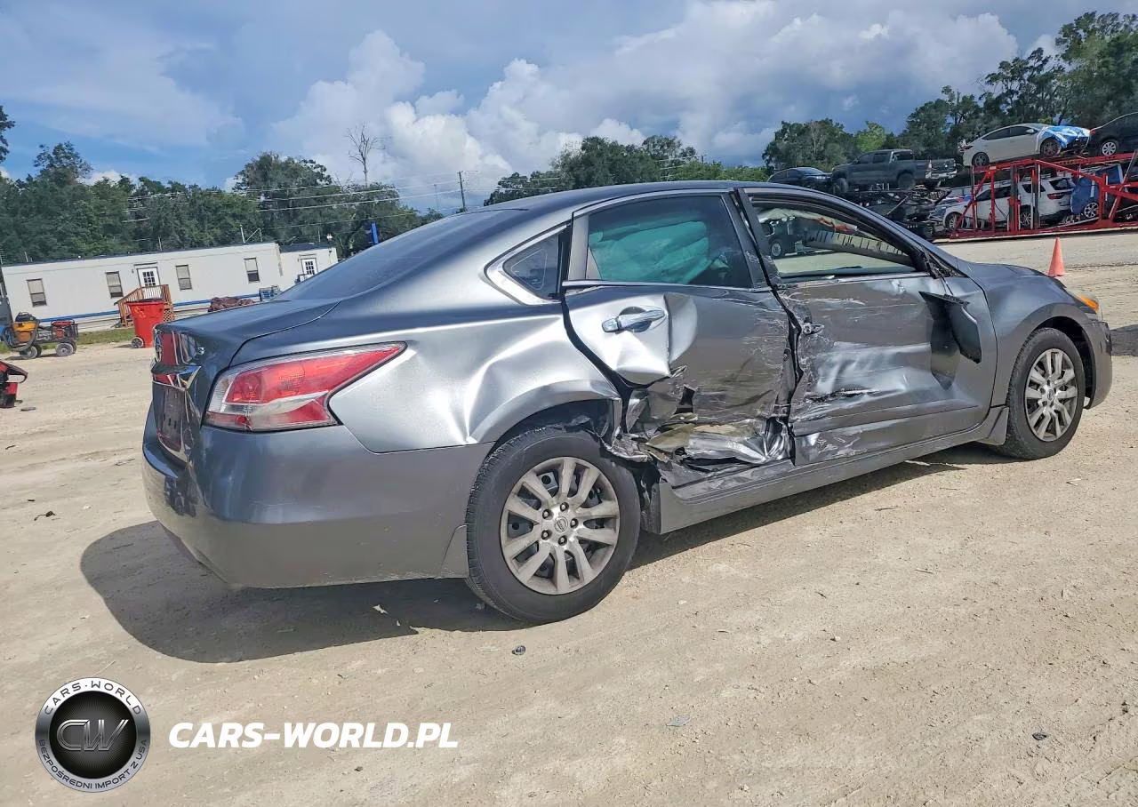 2015 Nissan Altima 2.5 S VIN:1N4AL3AP6FC190523 - 3