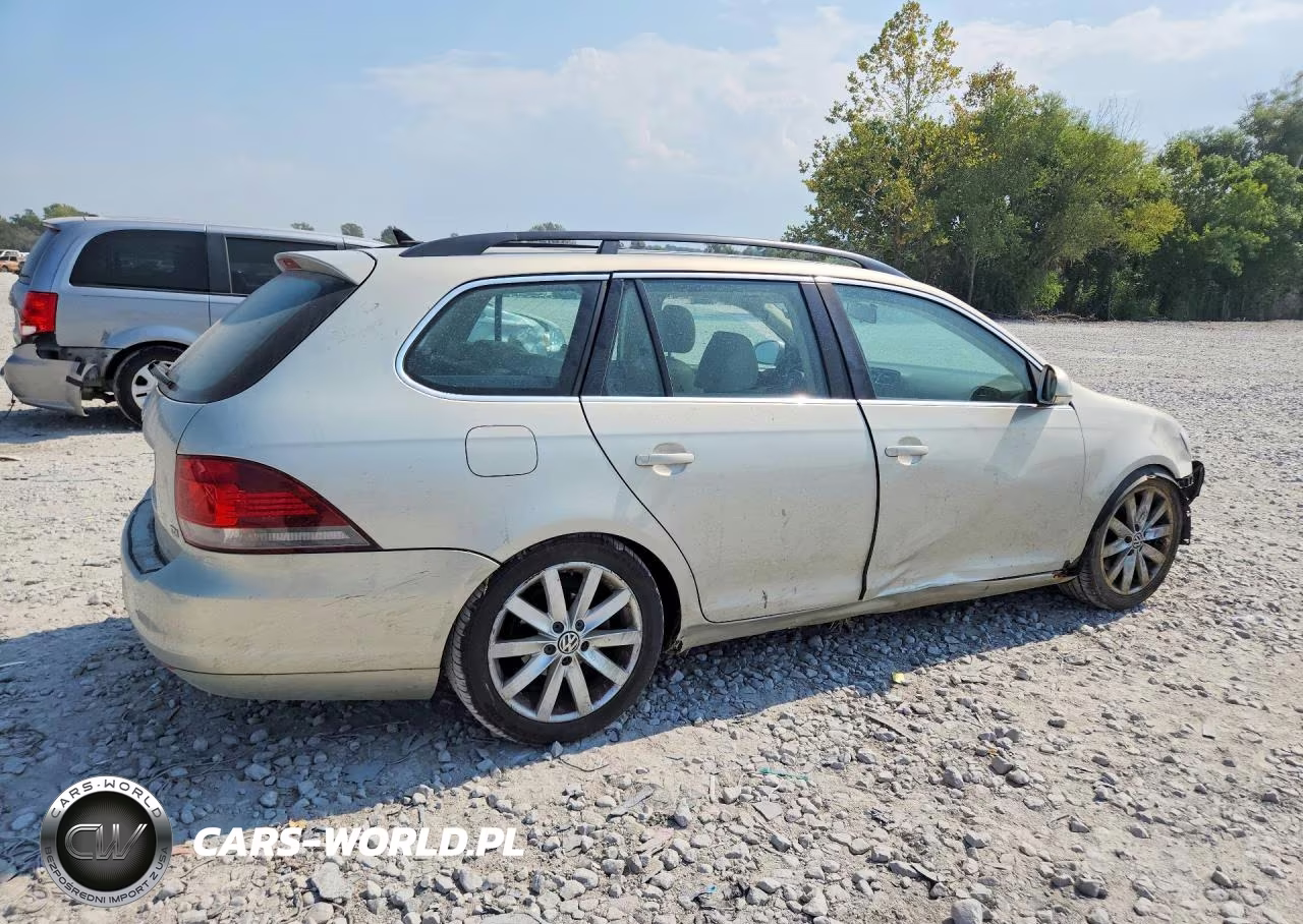 2010 Volkswagen Jetta Tdi VIN:3VWTL7AJ9AM700812 - 3