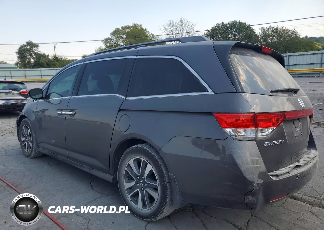 2015 Honda Odyssey Touring VIN:5FNRL5H98FB064019 - 2