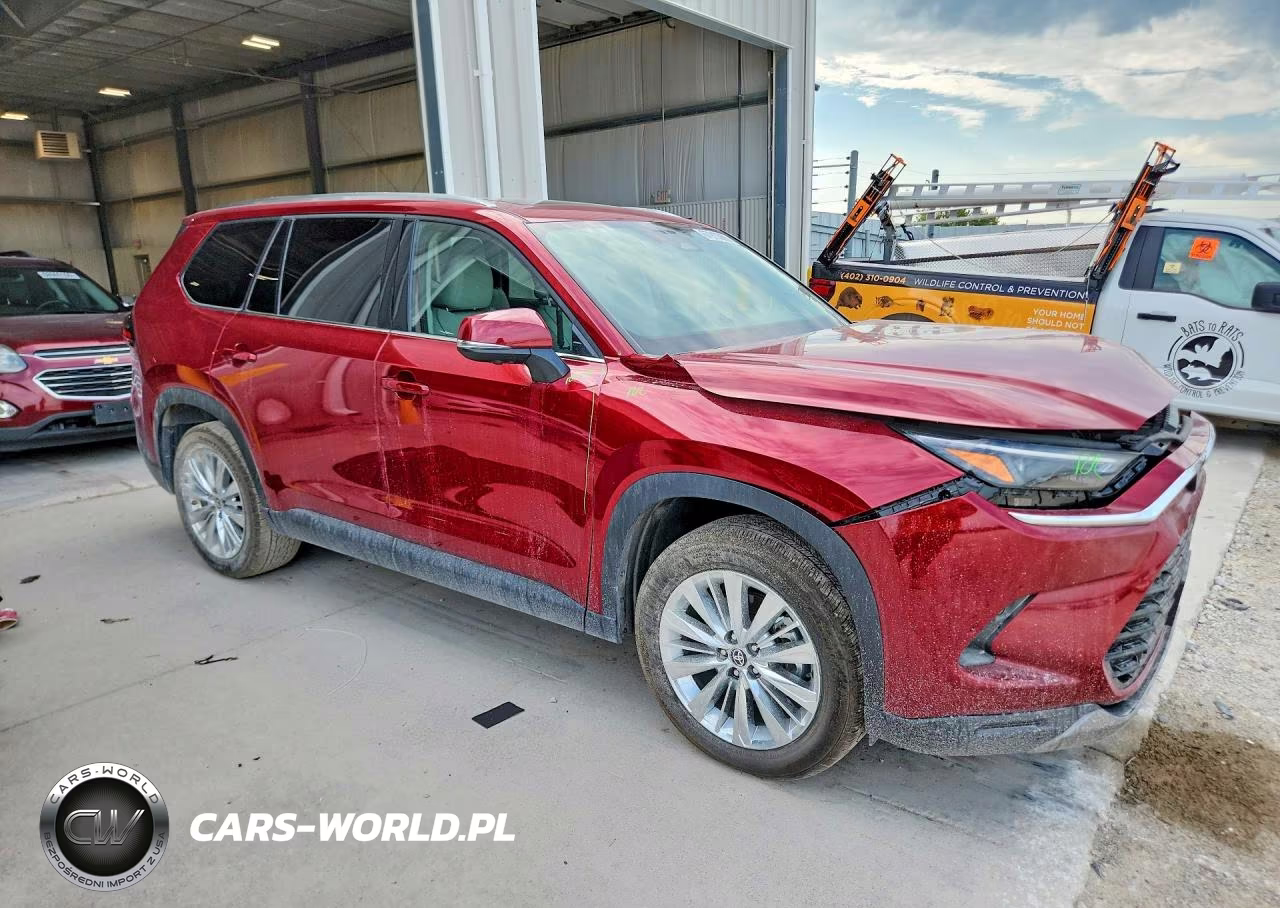 2026 Toyota Grand Highlander Platinum VIN:5TDAAAB55TS119776 - 4