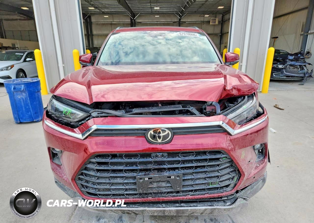 2026 Toyota Grand Highlander Platinum VIN:5TDAAAB55TS119776 - 5