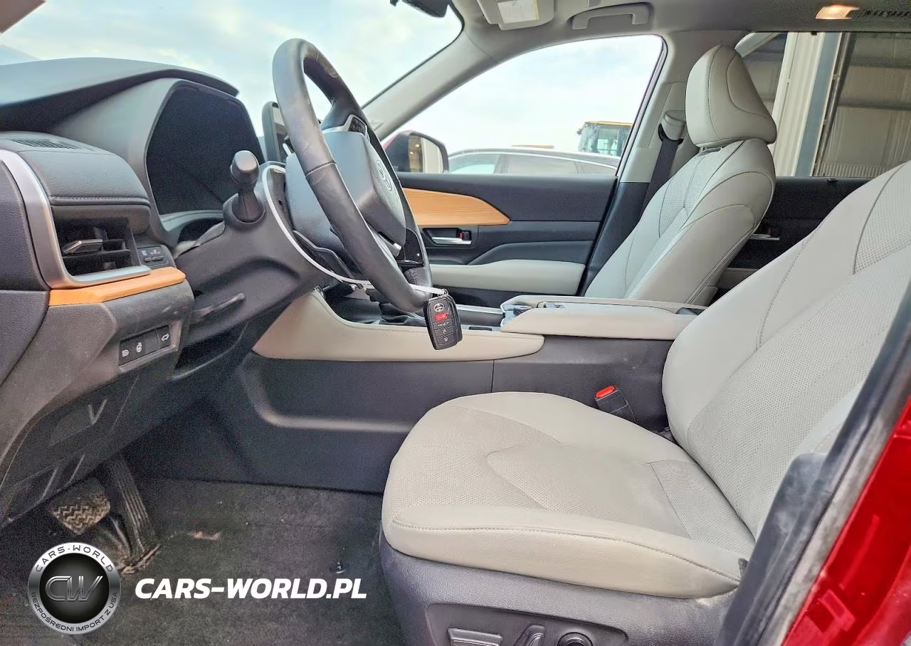 2026 Toyota Grand Highlander Platinum VIN:5TDAAAB55TS119776 - 7