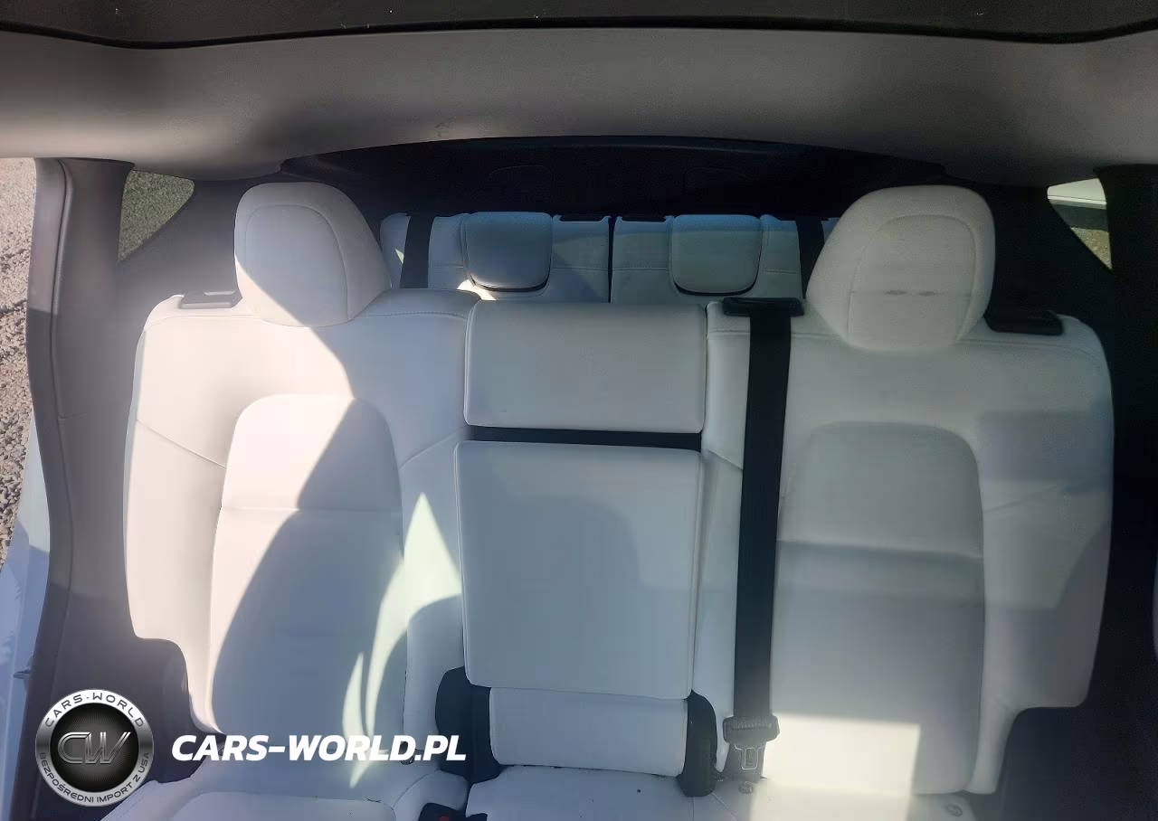 2021 Tesla Model Y VIN:5YJYGAEE1MF277160 - 10