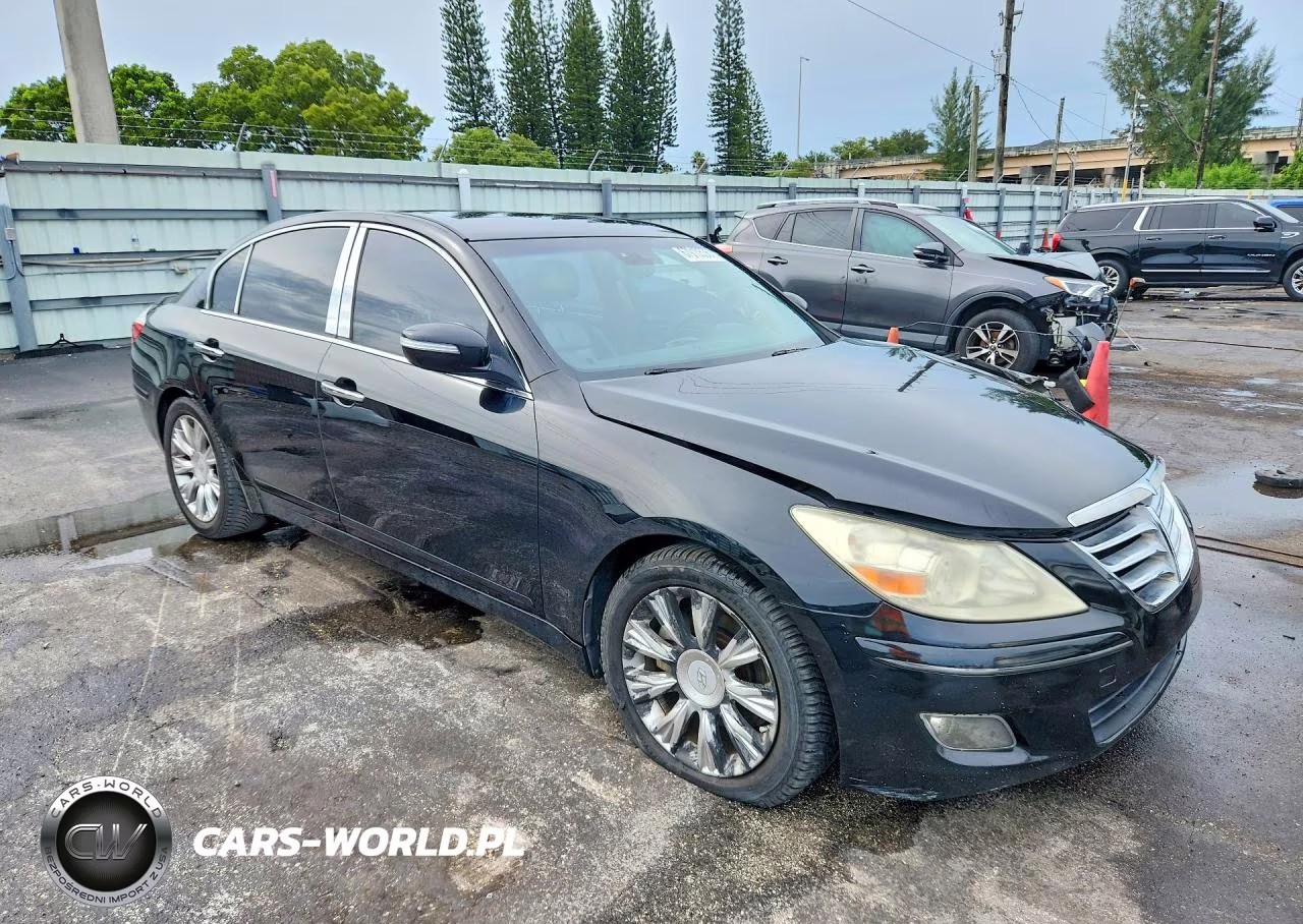 2010 Hyun Genesis VIN:KMHGC4DE6AU100726 - 4