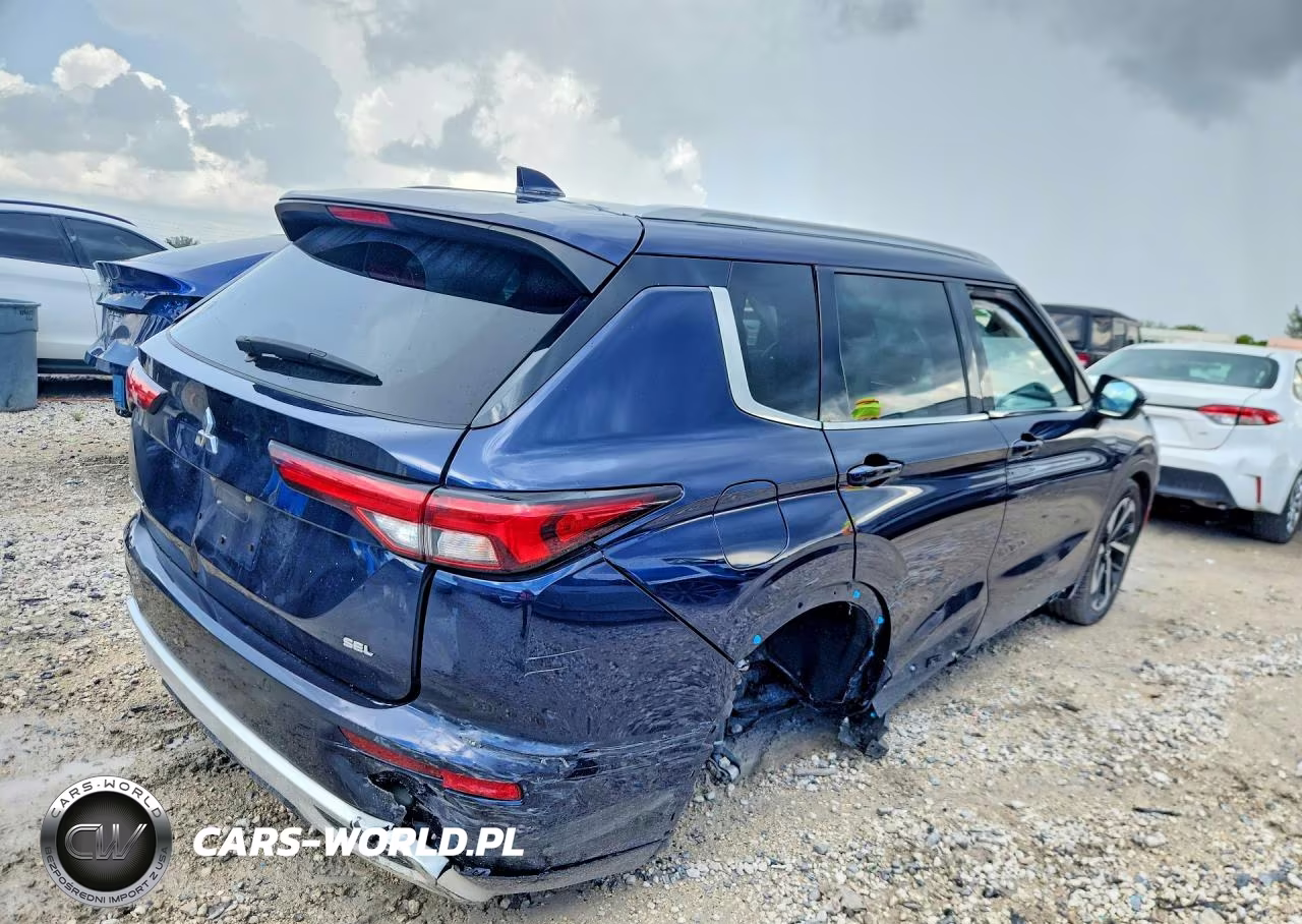 2023 Mitsubishi Outlander Sel VIN:JA4J3VA87PZ042548 - 3