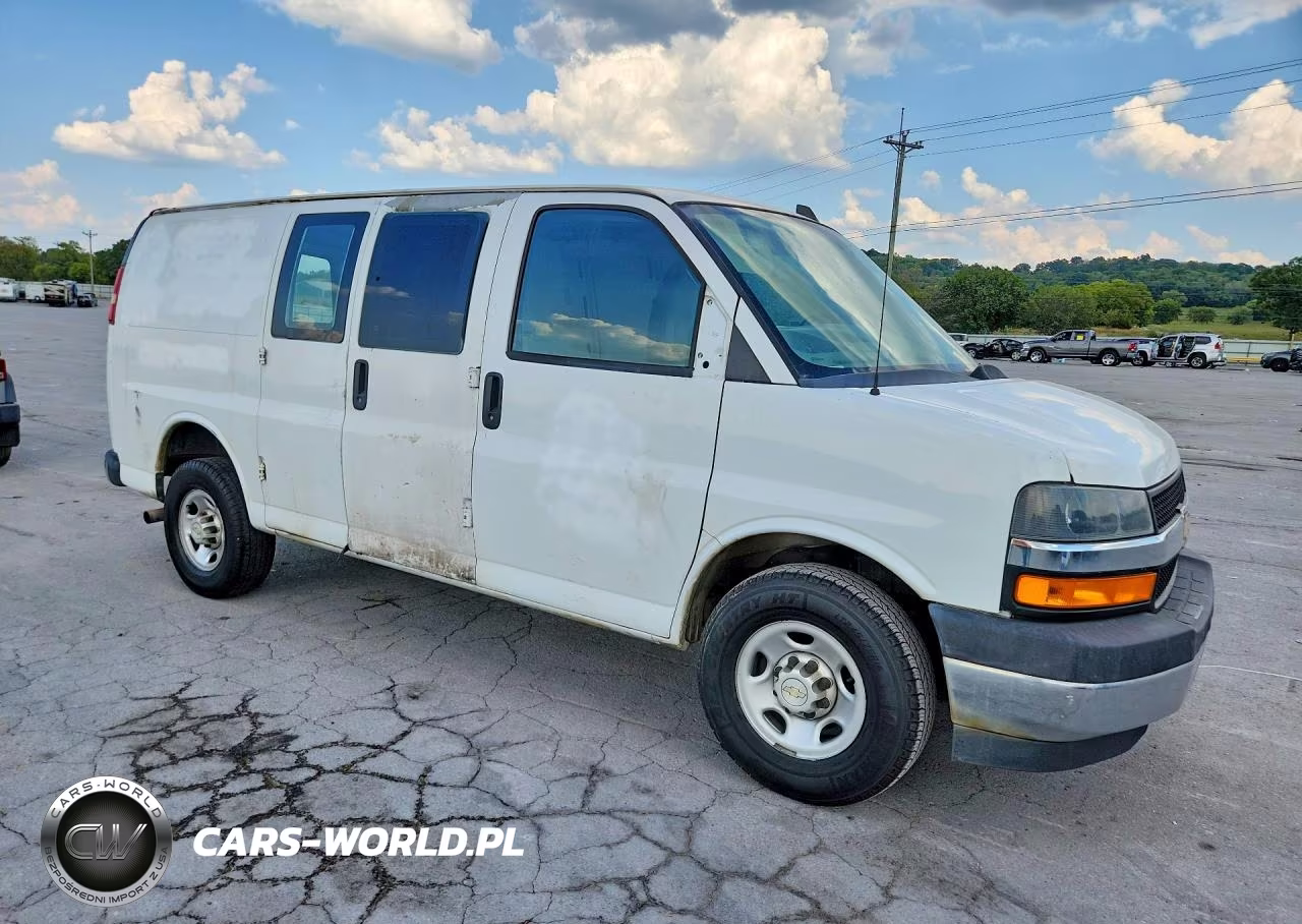 2020 Chevrolet Express 2500 Cargo Delivery Van VIN:1GCWGAFG4L1226816 - 4