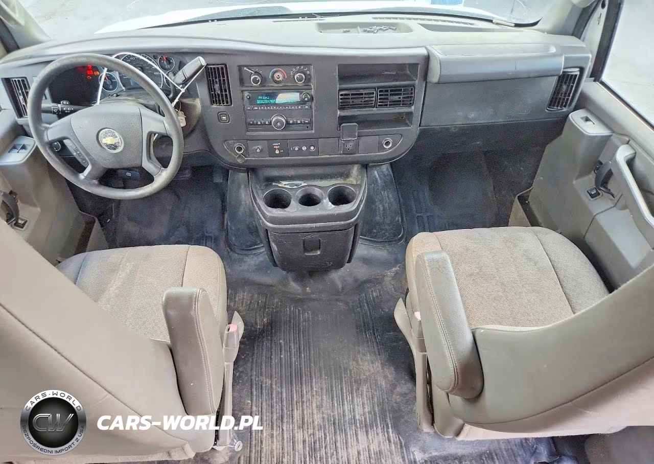 2020 Chevrolet Express 2500 Cargo Delivery Van VIN:1GCWGAFG4L1226816 - 8