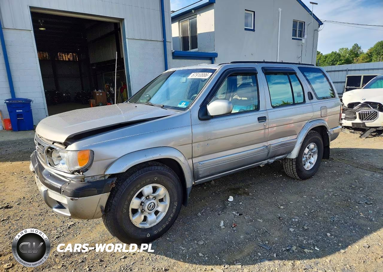 1999 Nissan Pathfinder Xe
