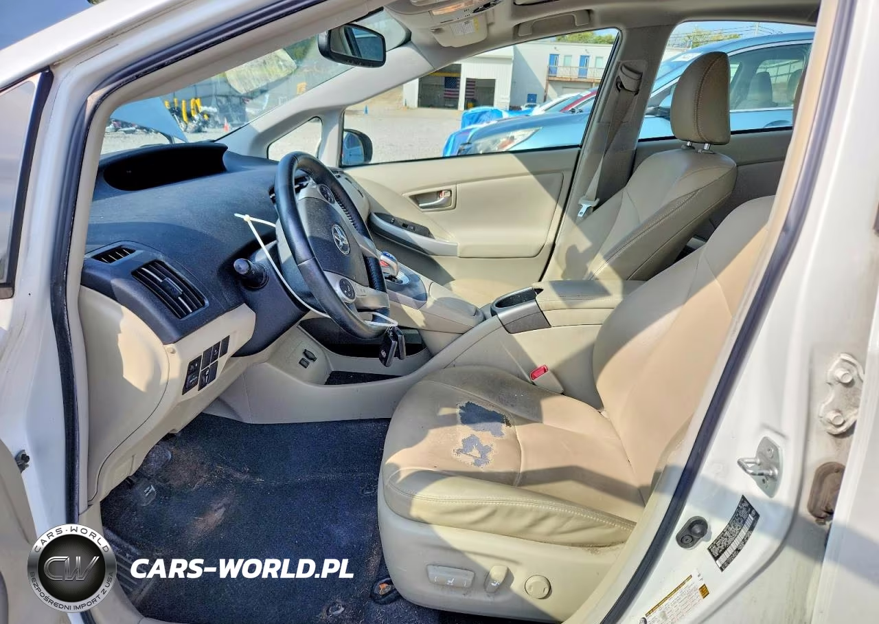 2013 Toyota Prius Four VIN:JTDKN3DU4D5679014 - 7
