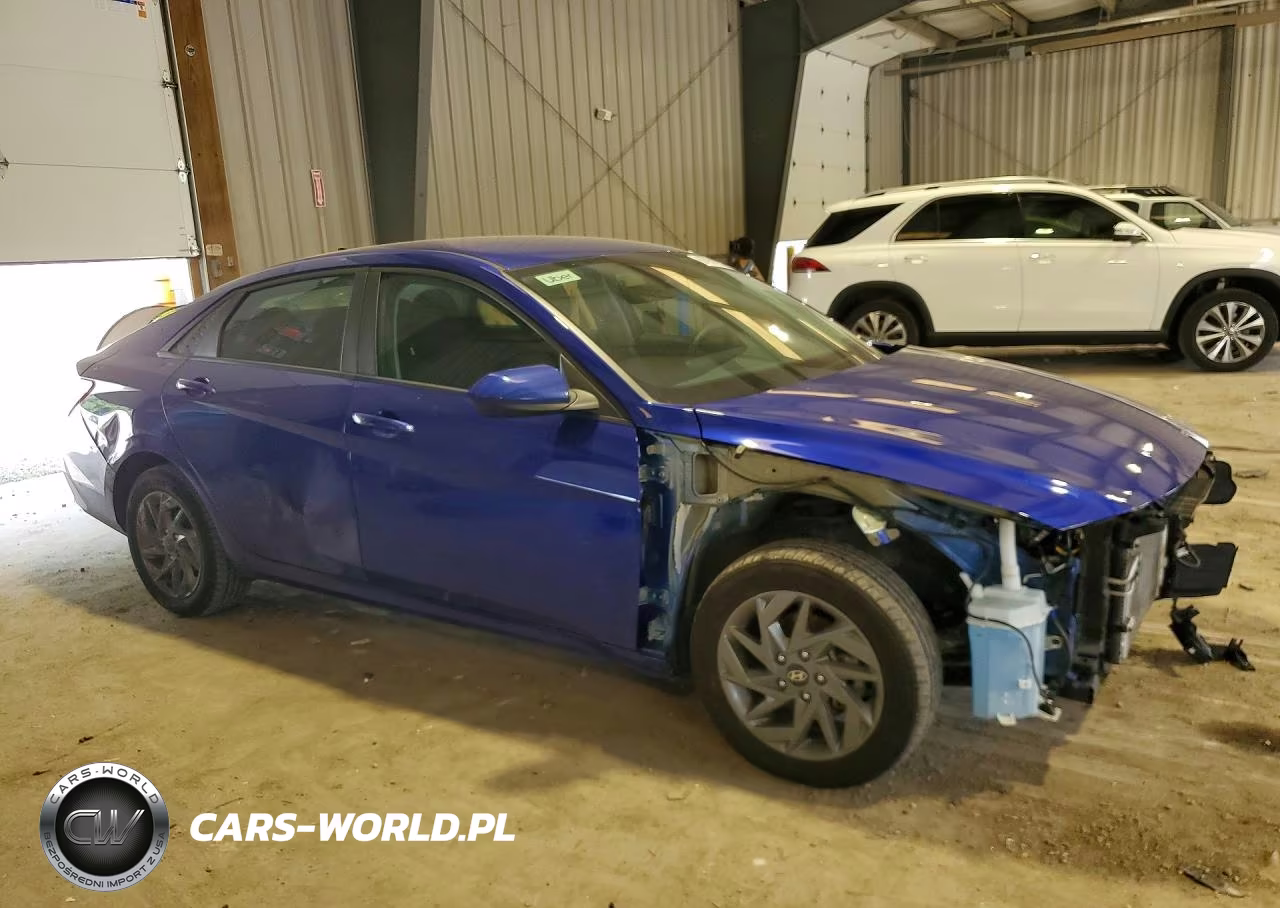 2024 Hyundai Elantra Blue VIN:KMHLM4DJ8RU106290 - 4