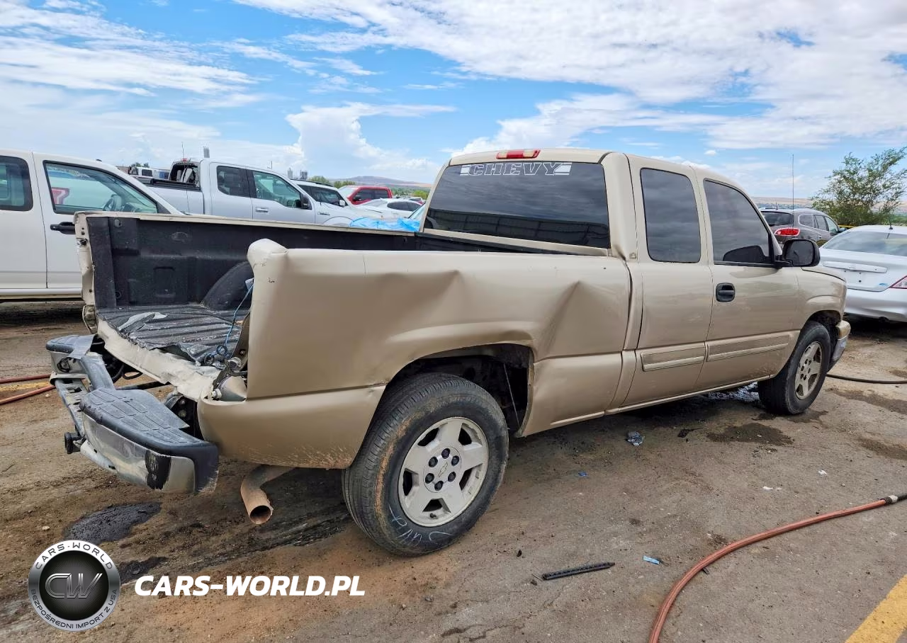 2006 Chevrolet Silverado C1500 VIN:2GCEC19Z261267979 - 3