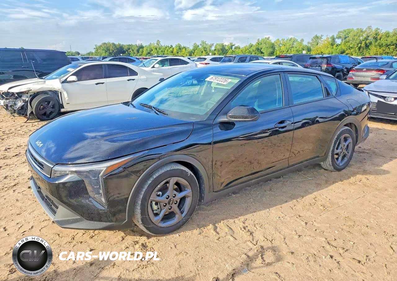 2025 Kia K4 Lx VIN:3KPFT4DE6SE240033 - 1