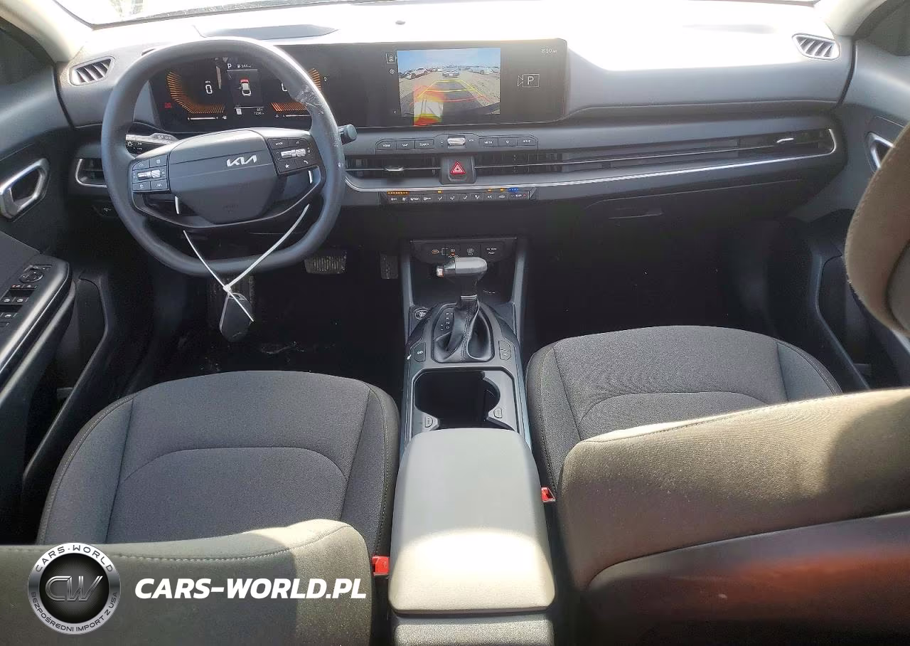 2025 Kia K4 Lx VIN:3KPFT4DE6SE240033 - 8