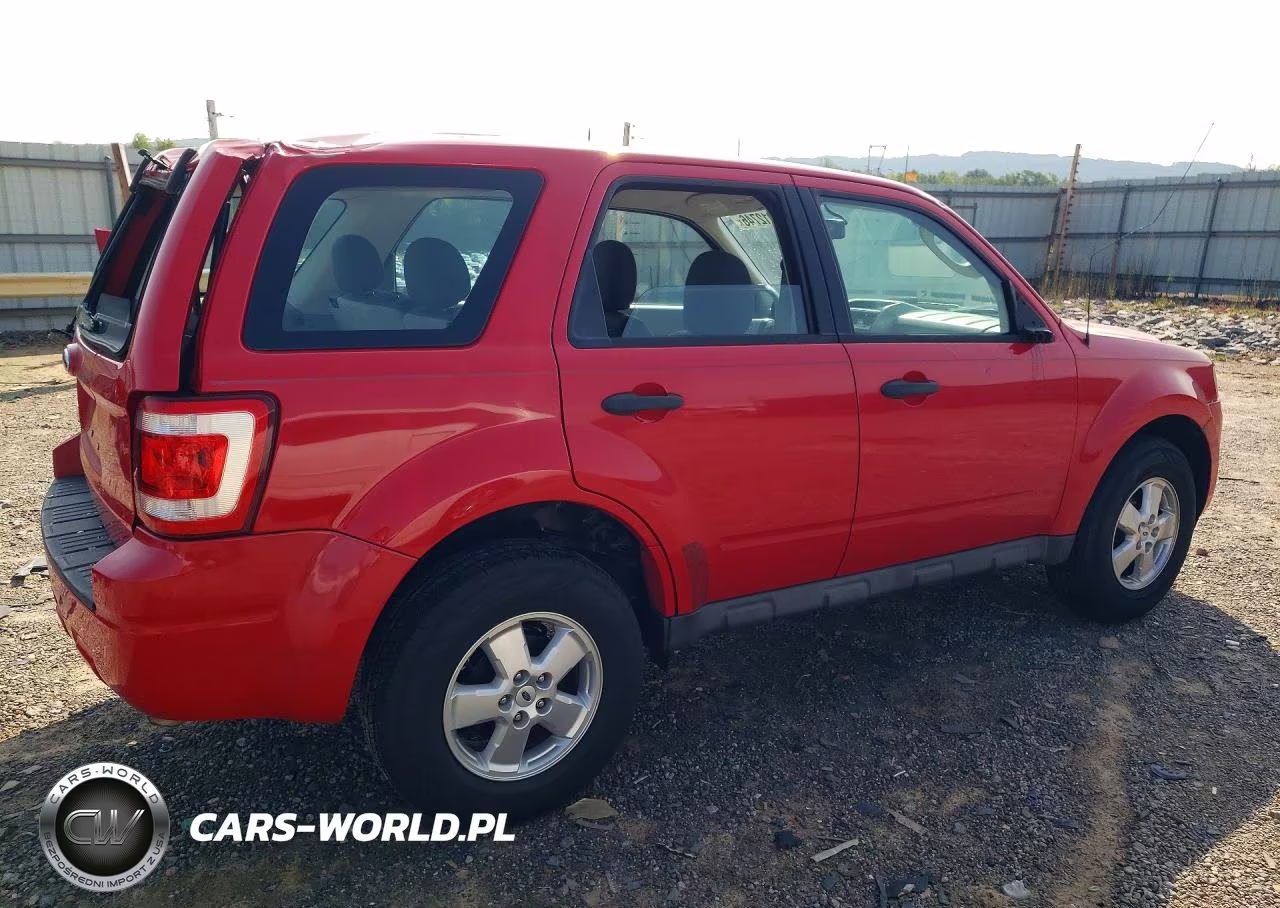 2009 Ford Escape Xls VIN:1FMCU02739KA58970 - 3