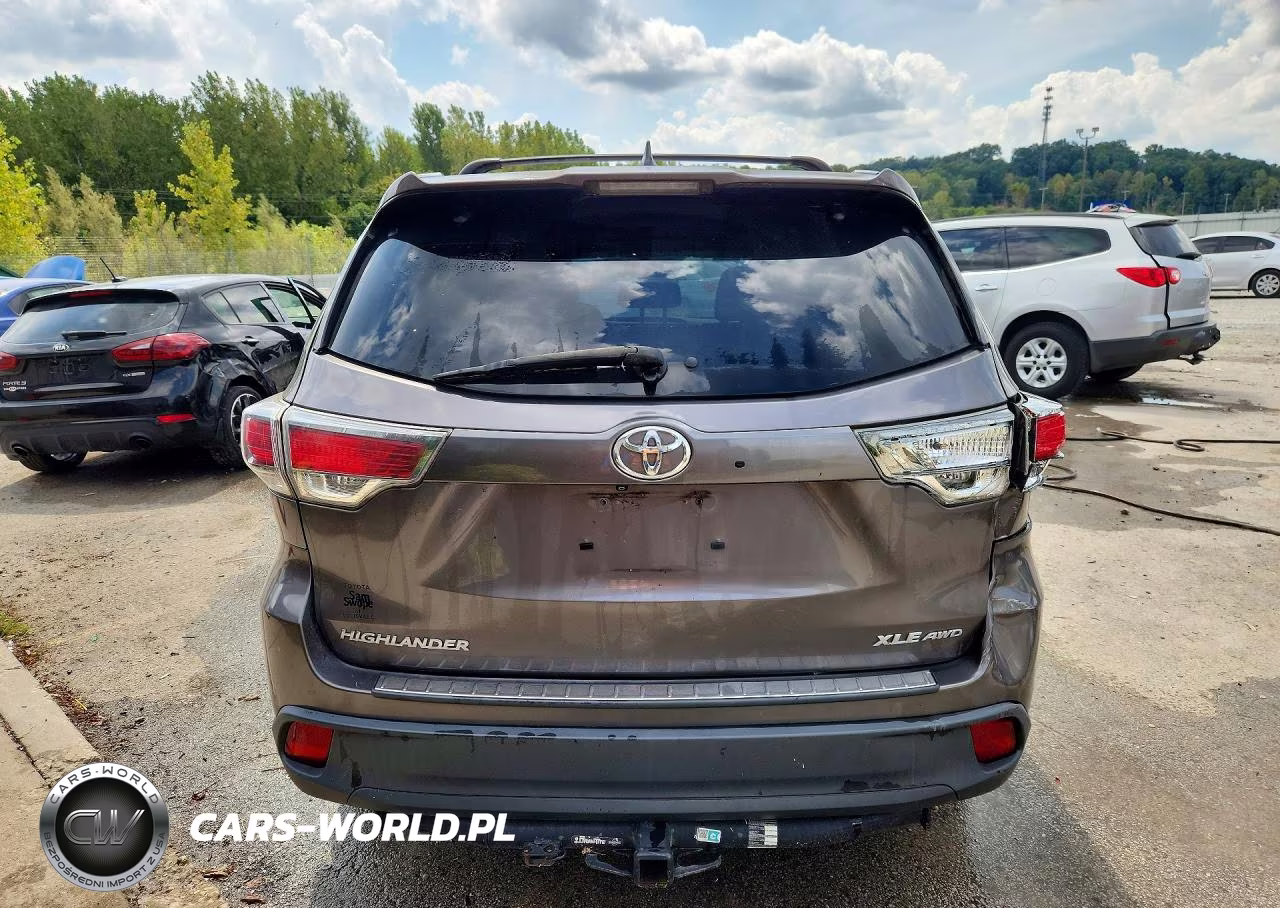 2015 Toyota Highlander Xle VIN:5TDJKRFH1FS152360 - 6