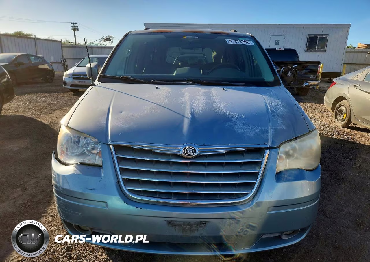 2008 Chrysler Town & Country Touring VIN:2A8HR54P18R623540 - 5