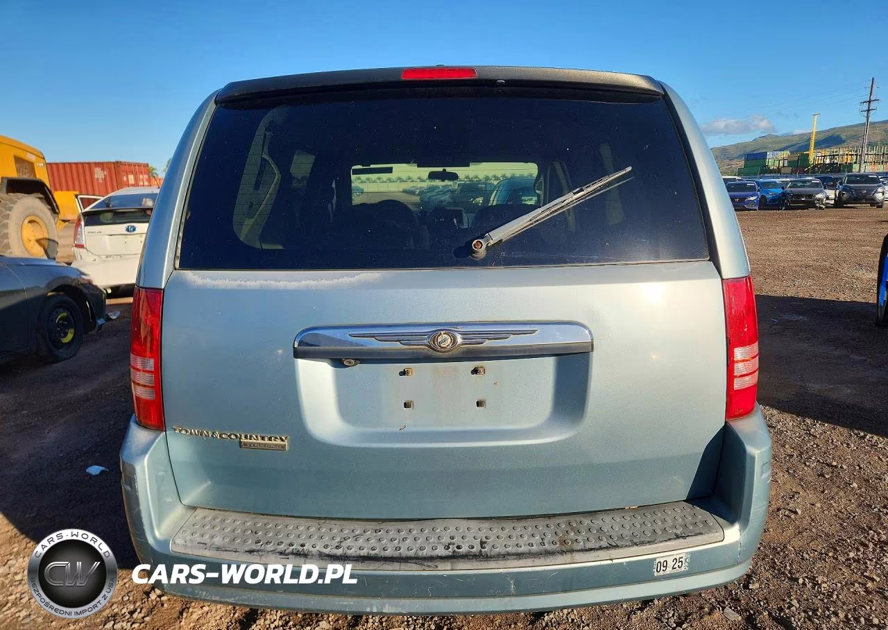 2008 Chrysler Town & Country Touring VIN:2A8HR54P18R623540 - 6