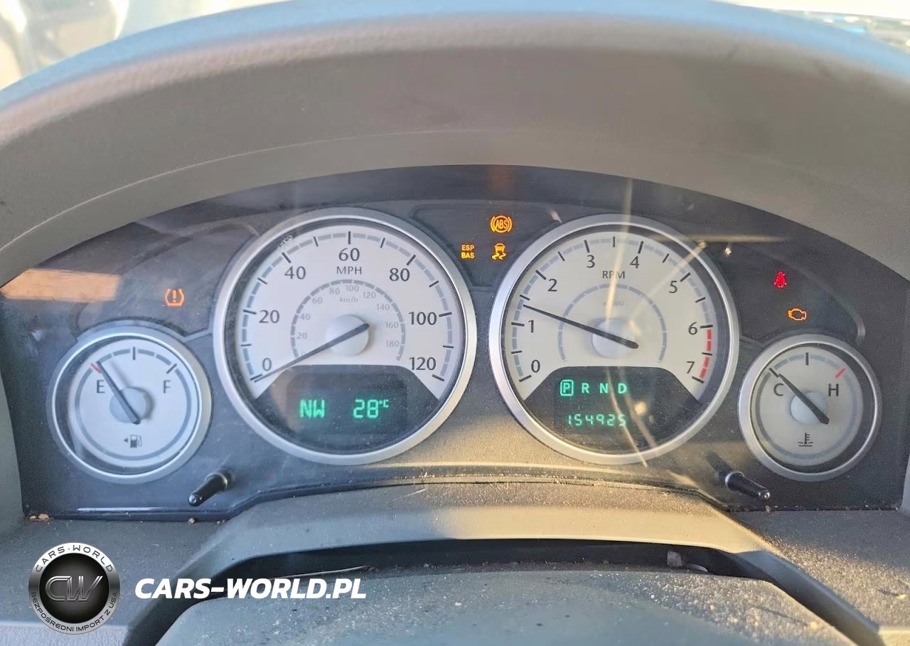 2008 Chrysler Town & Country Touring VIN:2A8HR54P18R623540 - 9