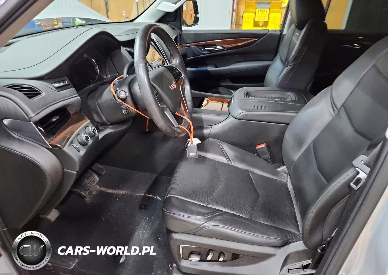 2018 Cadillac Escalade Luxury VIN:1GYS4BKJ2JR251530 - 7